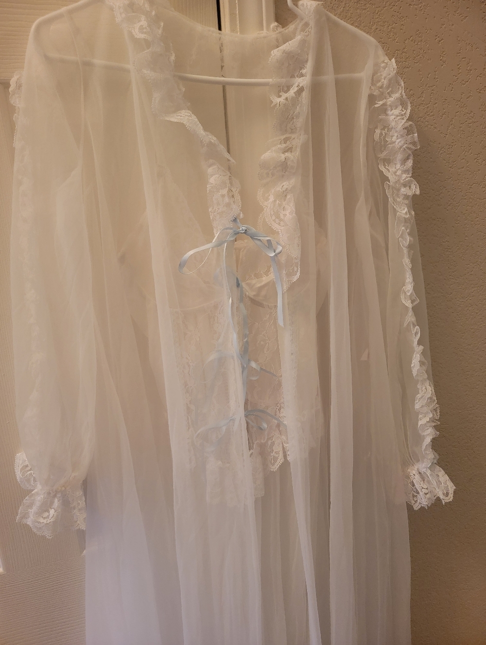1980s Bridal Peignoir Set Excellent - Picture 16 of 16